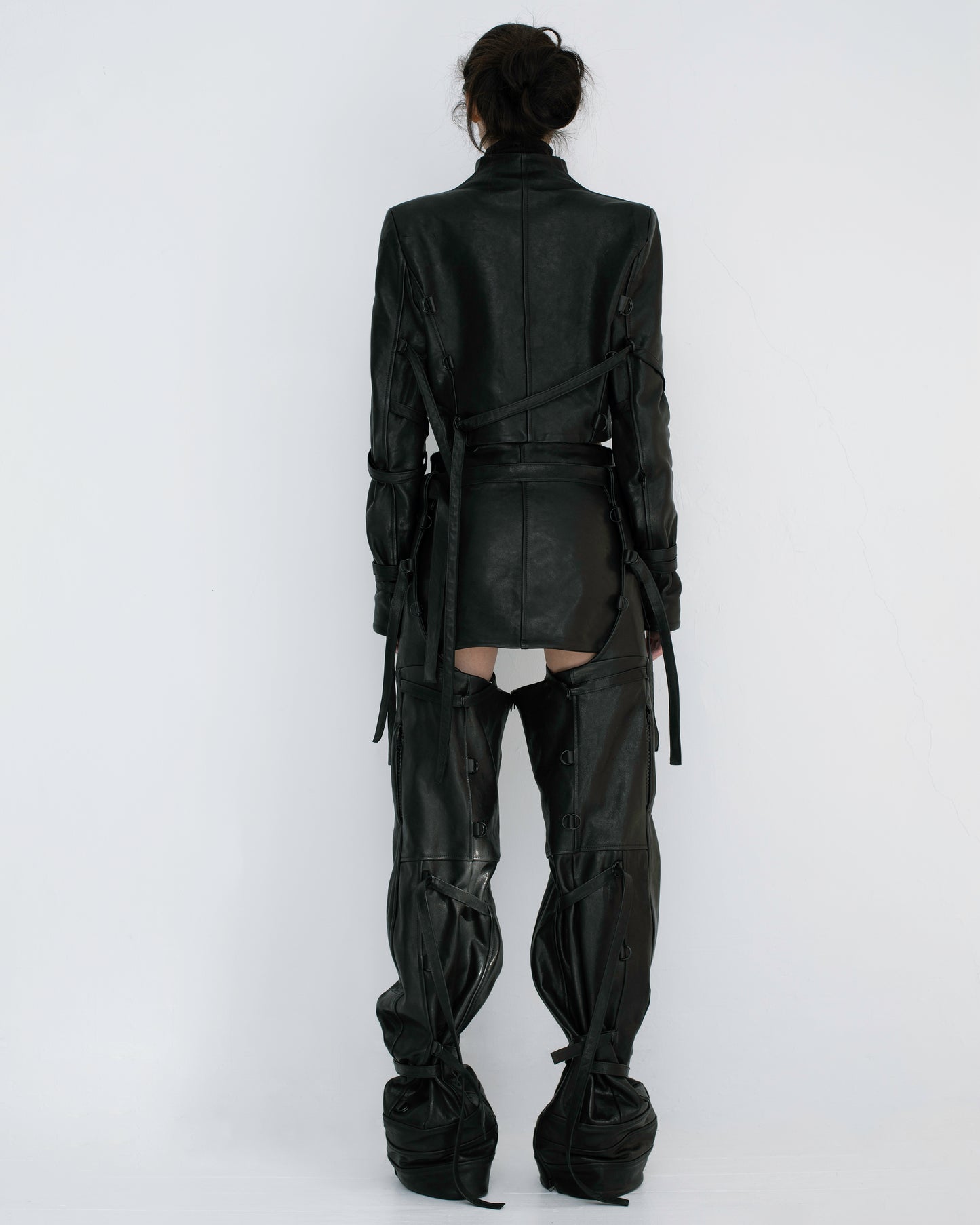 X : HARNESS LEATHER CHAPS