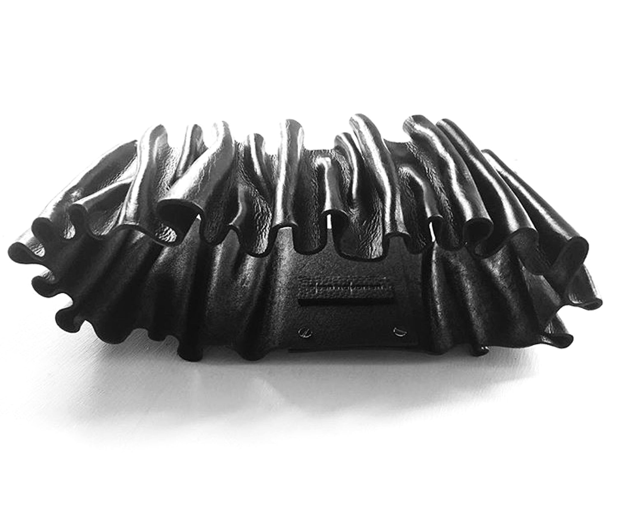 MOLDED LEATHER BELT