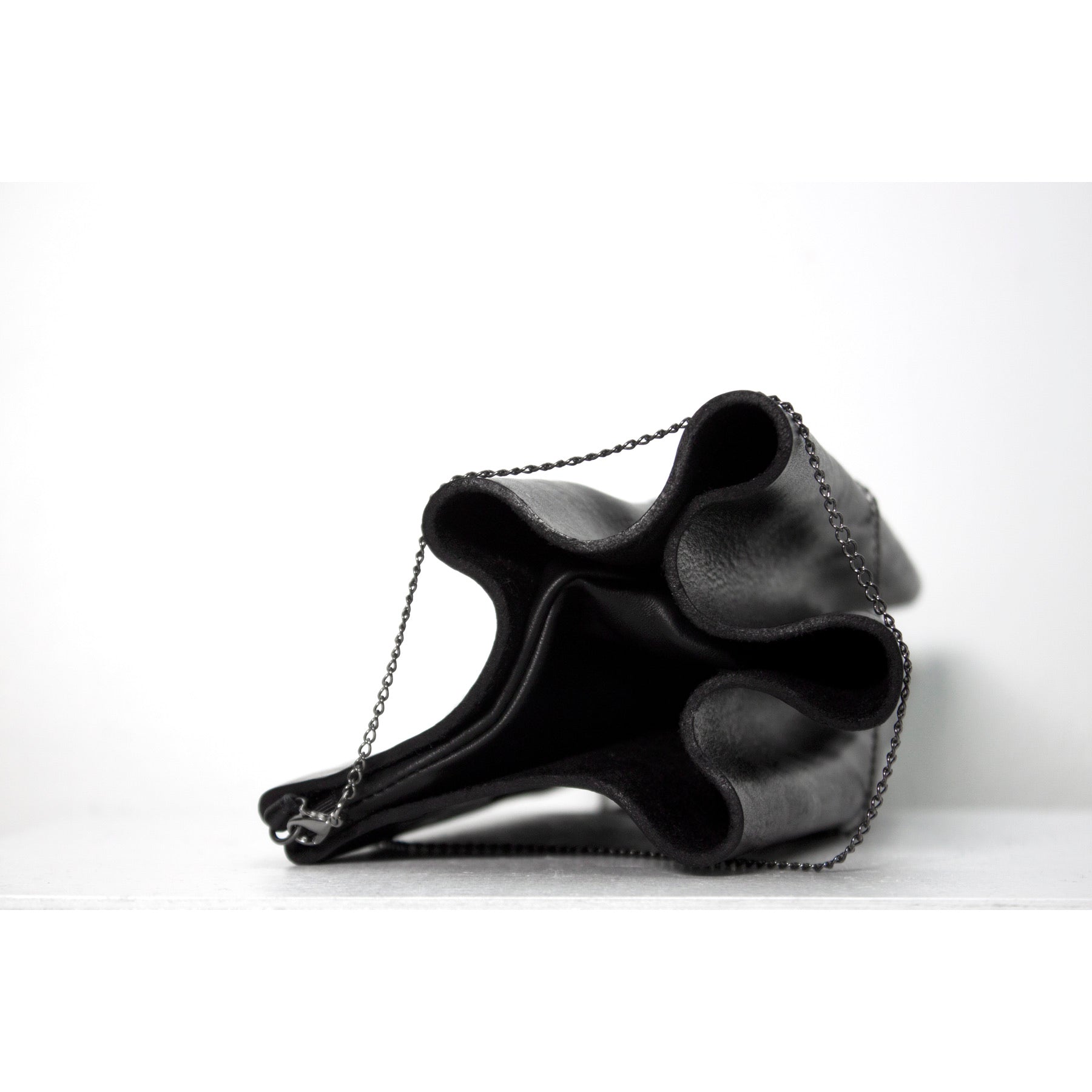 MOLDED LEATHER BAG